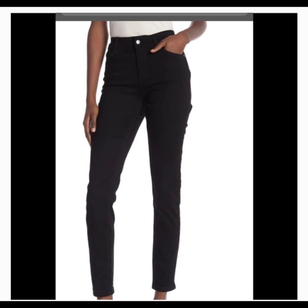 Tahari Black jeans size 4 classic skinny